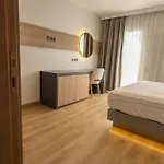 Yalinn Boutique * 亚力卡瓦克