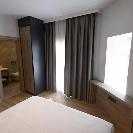 Yalinn Boutique Отель